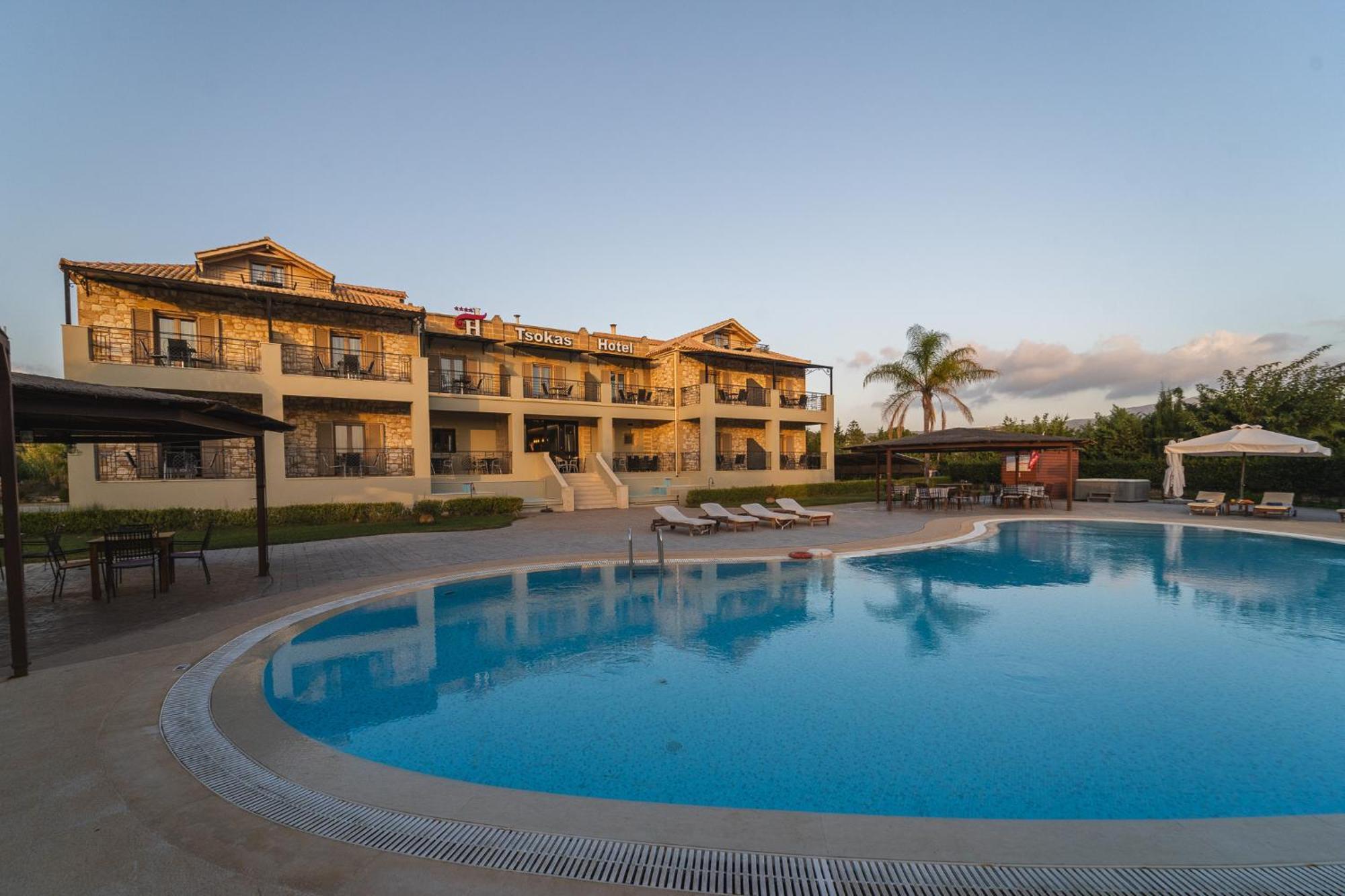 Tsokas Hotel Finikounta Exterior photo