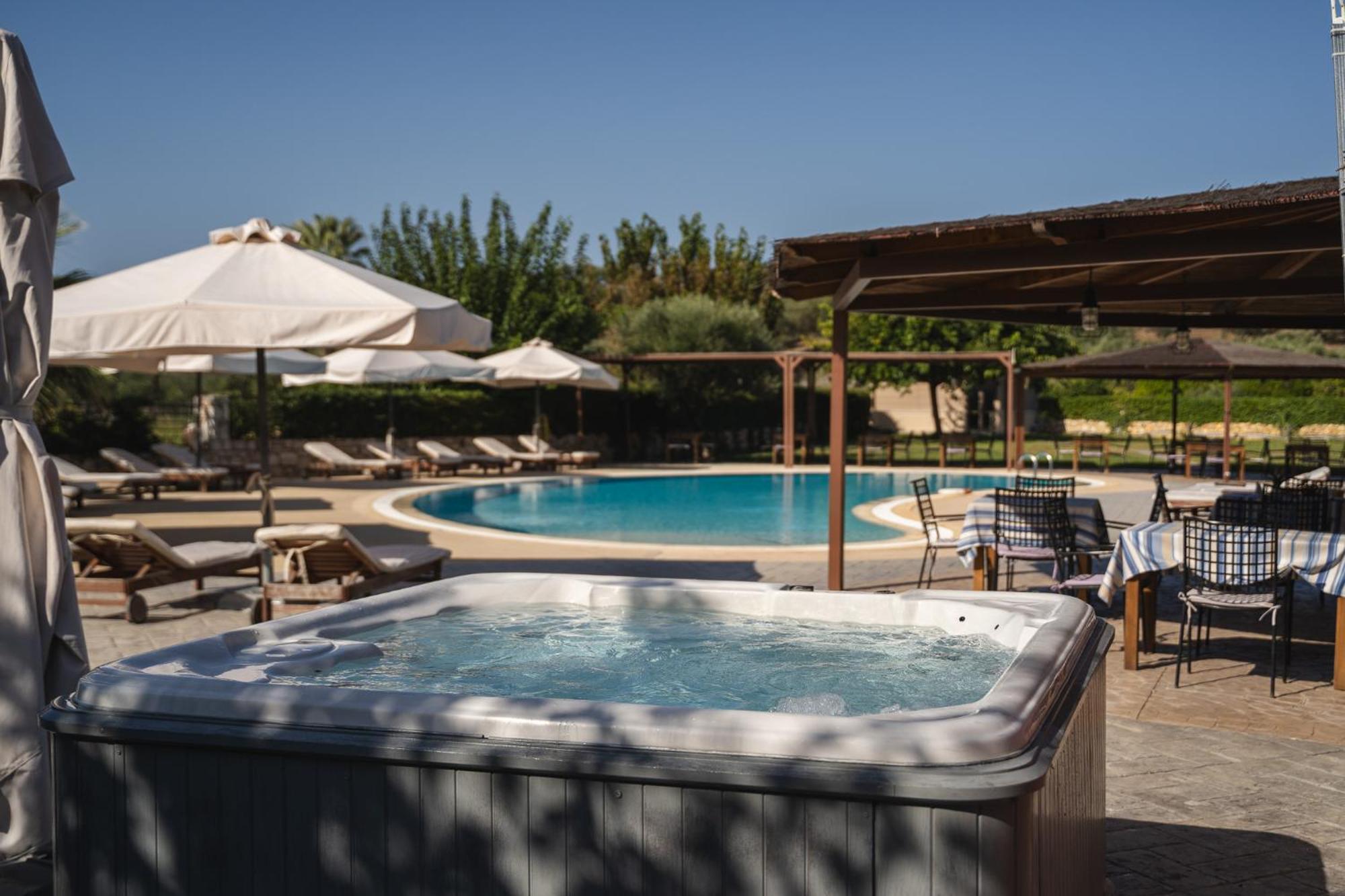 Tsokas Hotel Finikounta Exterior photo