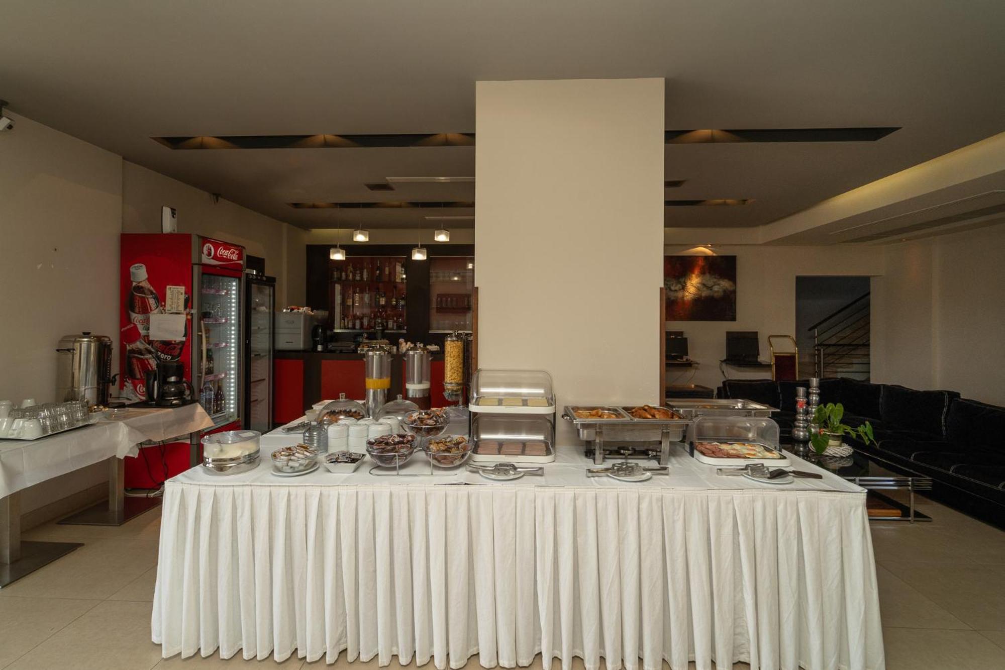 Tsokas Hotel Finikounta Exterior photo