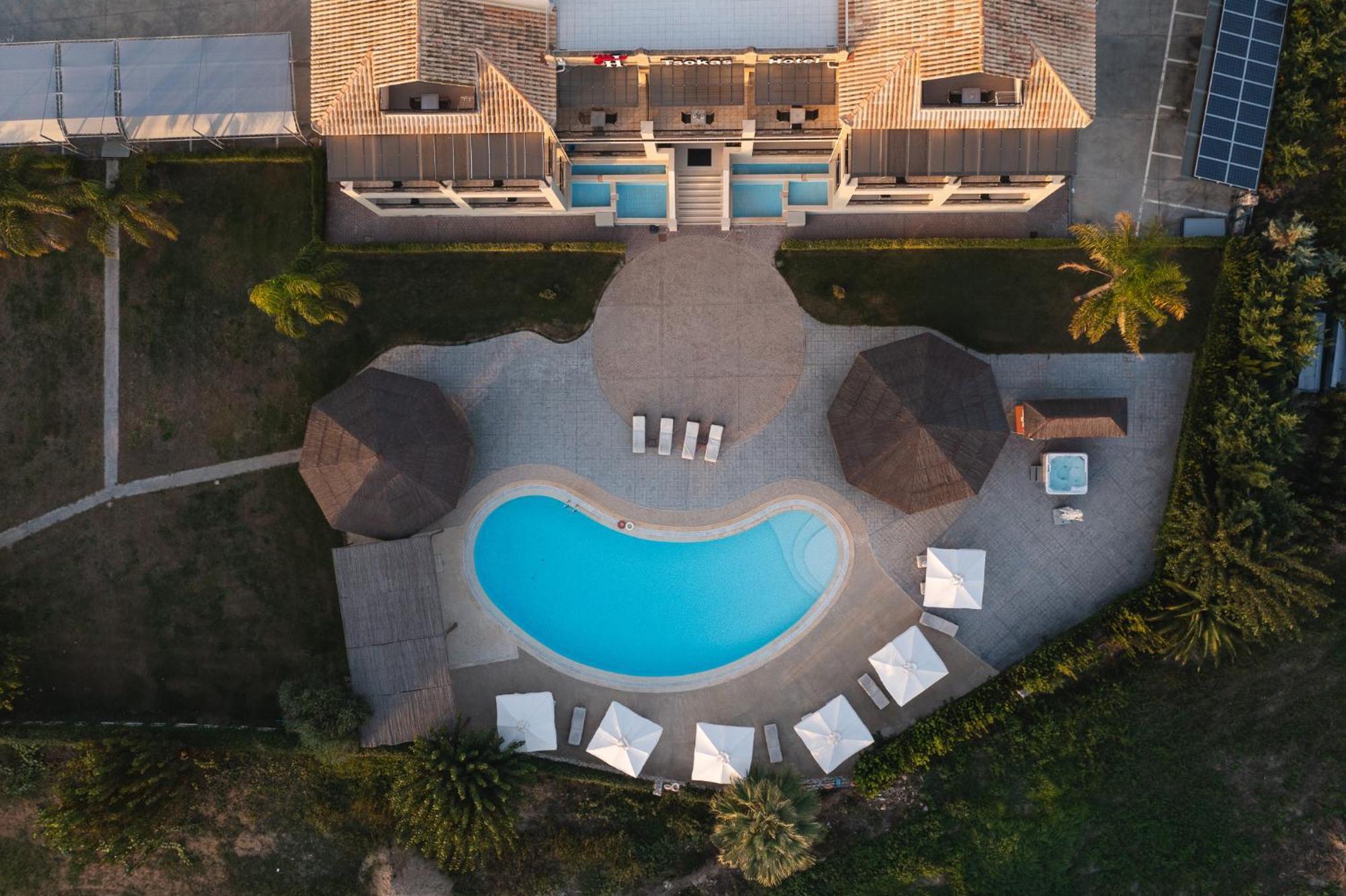 Tsokas Hotel Finikounta Exterior photo