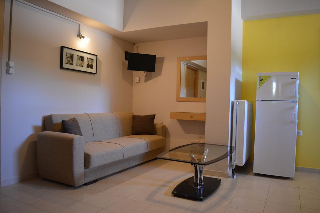 Tsokas Hotel Finikounta Exterior photo